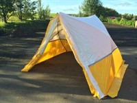 250 Triangeltält 2.5x2x1.9m