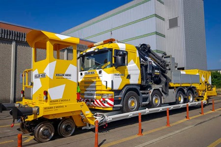 Self-Propelled Flat Trailers